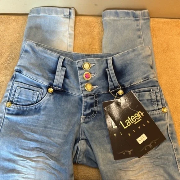 ALONSO PALACIO butt lifting Lateen jeans - Picture 2 of 14